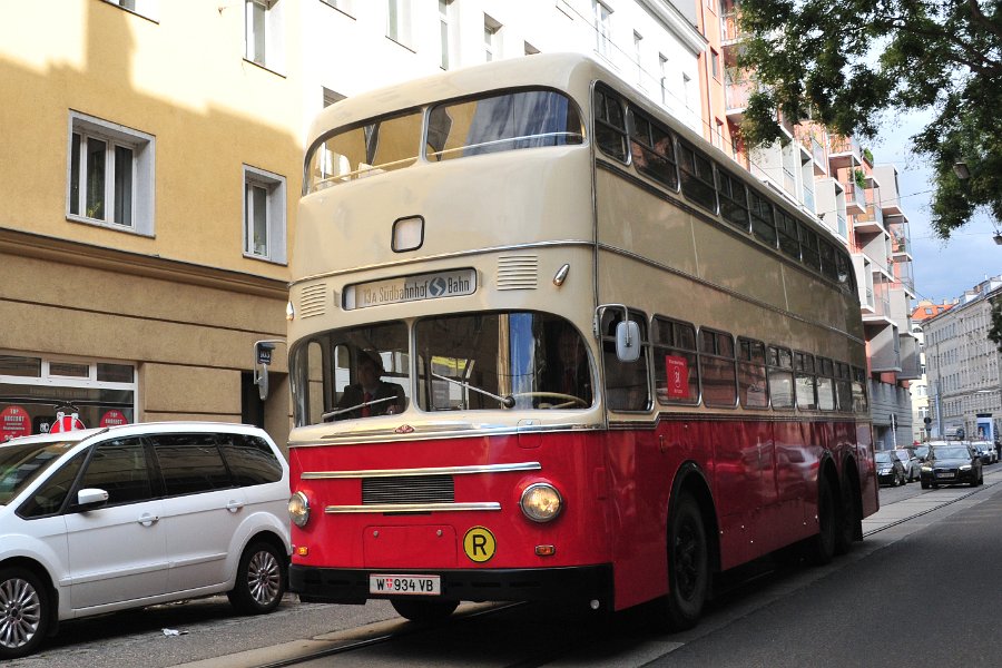 150 Jahre Wiener Tramway Fahrzeugparade (120)